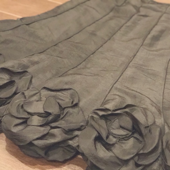 KM Collections Dresses & Skirts - Beautiful Formal Black Mid Calf Dressy Skirt